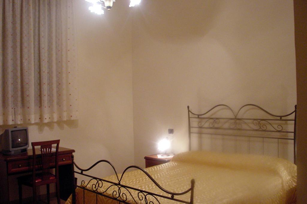 Hotel Scalinatella Angri Camera foto
